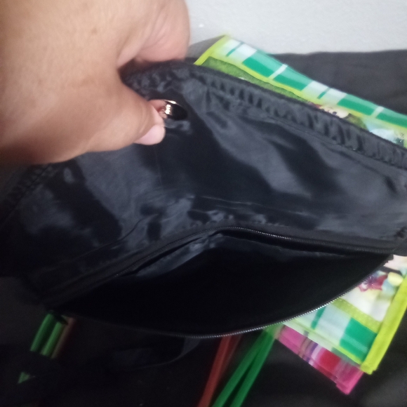 Embroidered Black Shoulder Bag ( Box ED ) - Picture 5 of 5